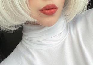 最新套图：当约尔·福杰遇上Alina Becker的红色毛衣